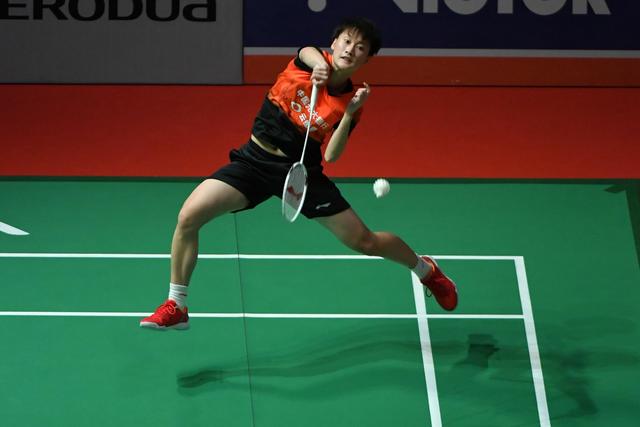 比站在领奖 比站在领奖